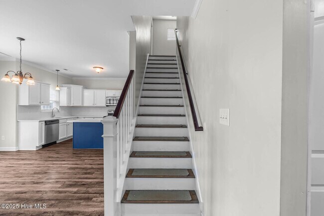 Building Photo - 106 Shallow Ct