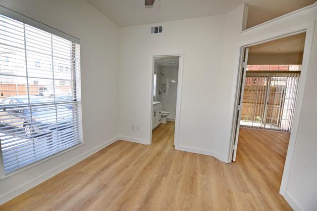 Building Photo - 3711 Cedarplaza Ln