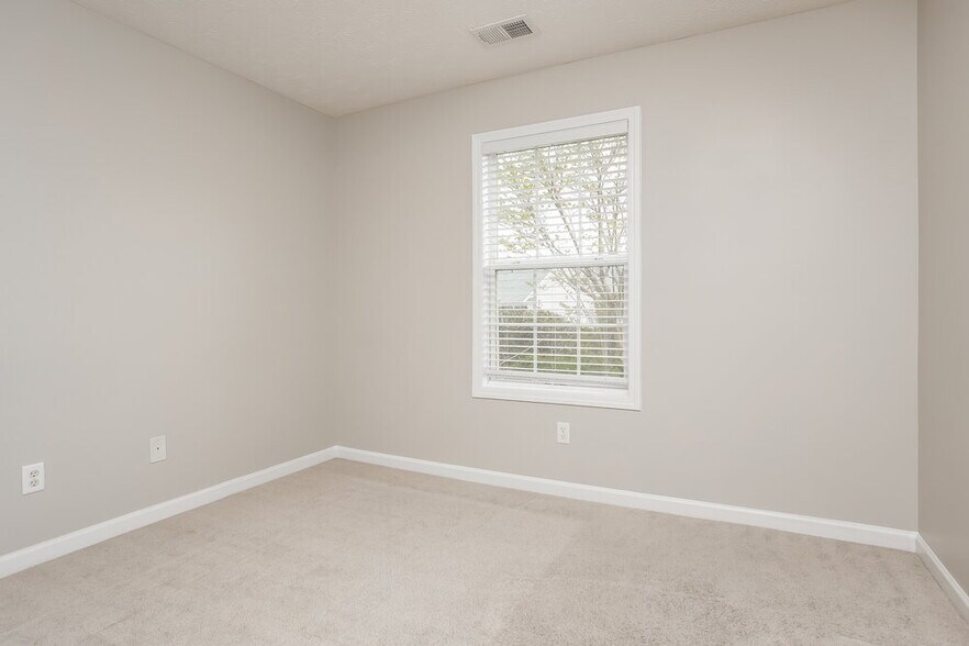 Building Photo - 226 Overlook Ct