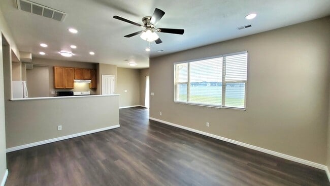 Building Photo - 2069 W 400 S