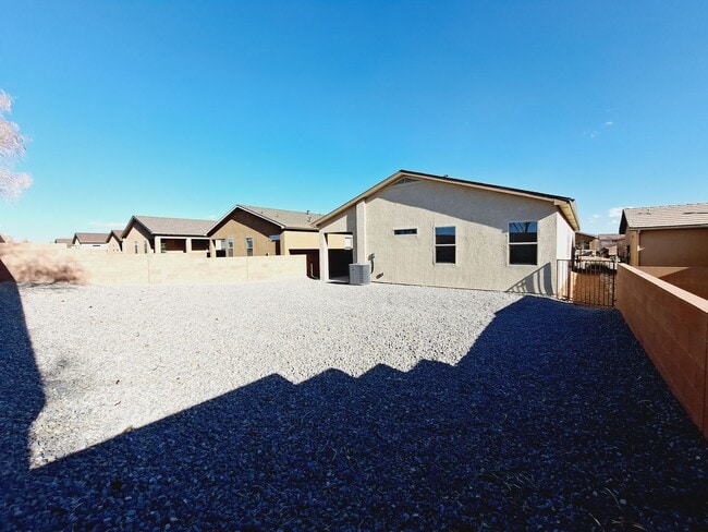 Building Photo - Energy Efficient Home!