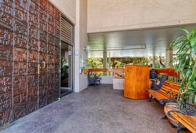 Building Photo - 1848 Kahakai Dr