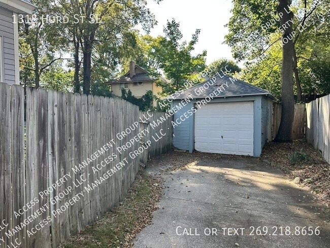 Building Photo - 1318 Hurd St SE