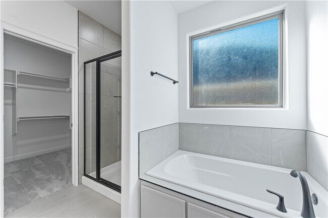 Building Photo - 1910 Farmer St