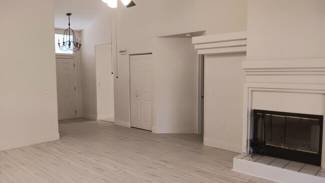 Building Photo - 2281 Lockwood Meadows Dr