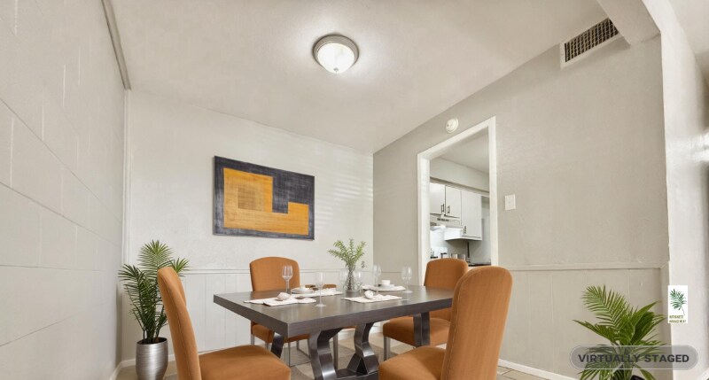 Primary Photo - 3805 Englewood Cir