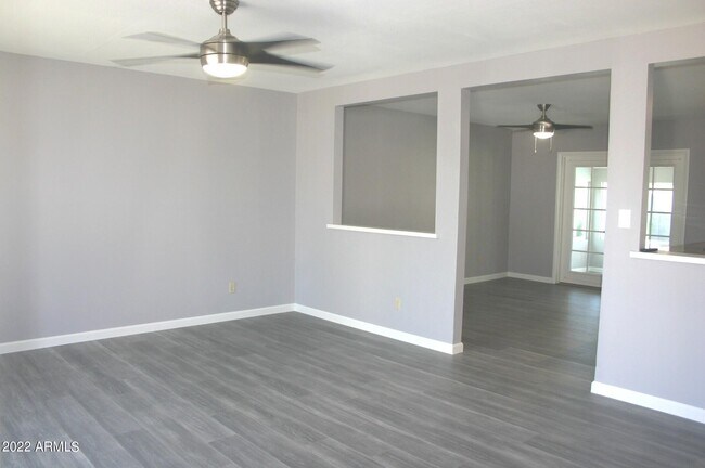 Building Photo - 8750 E Plaza Ave