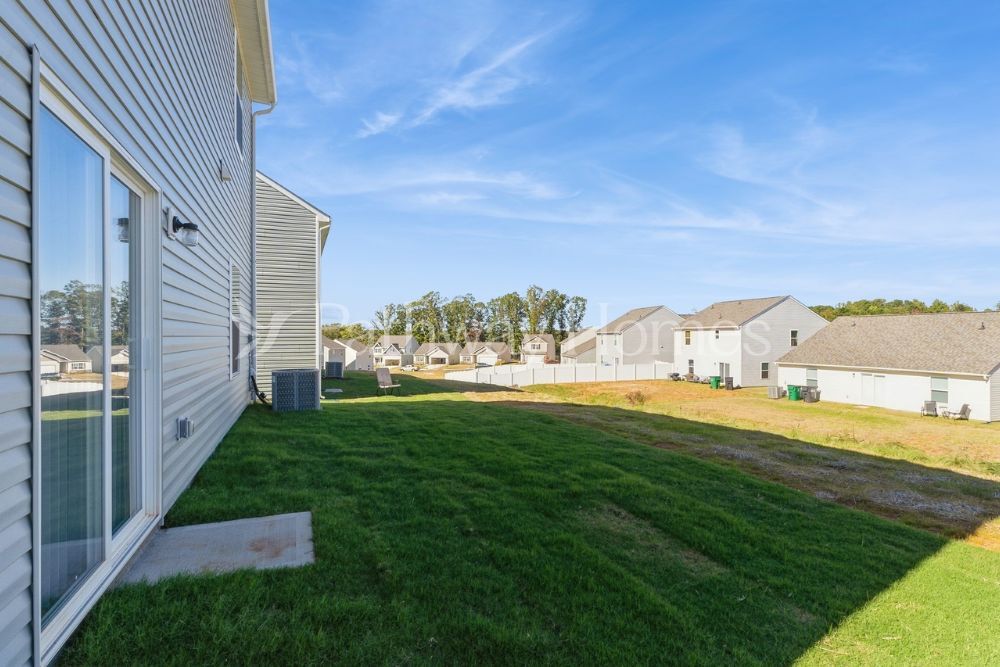 Building Photo - 2041 Transatlantic Ave