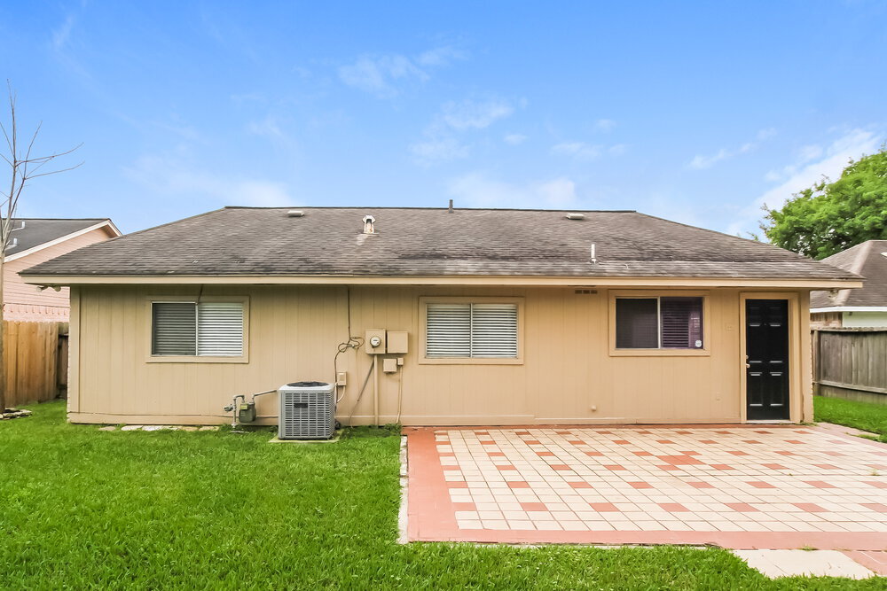 Building Photo - 10018 Spotted Horse Dr