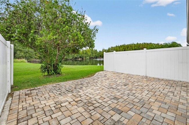 Building Photo - 245 Hemingway Dr