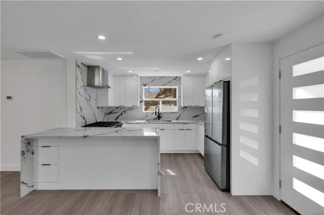 Building Photo - 4640 Lowell Ave