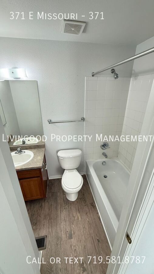 Building Photo - 371 E Missouri-371