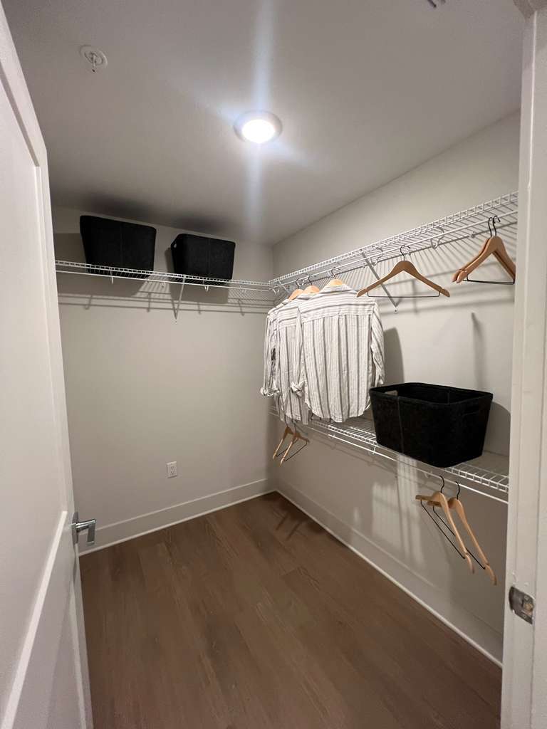 Building Photo - 6830 SW 30th St