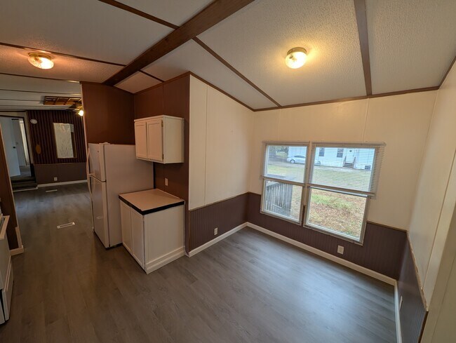 Building Photo - 51 Ransdell Ln