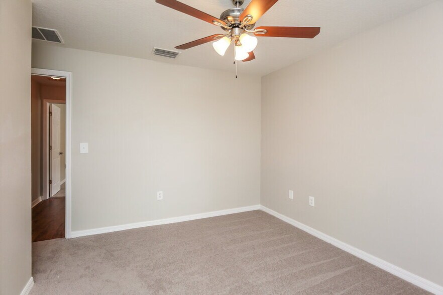 Building Photo - 9727 Cypress Harbor Dr