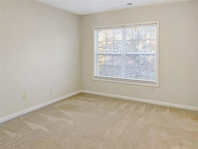 Building Photo - 6320 Rooks Pass SE
