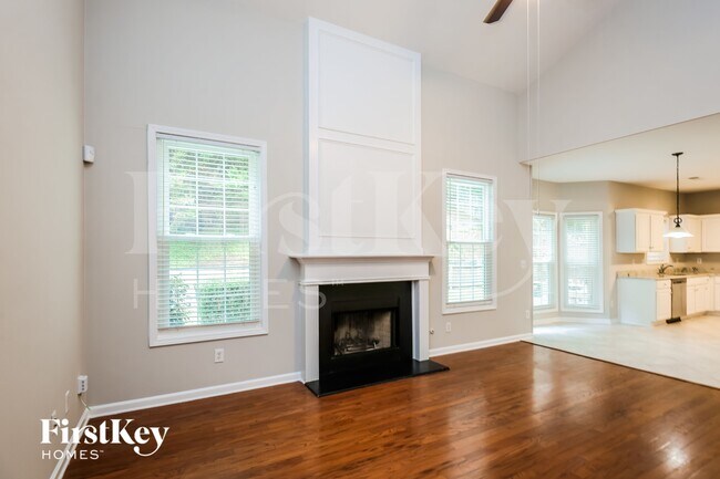 Building Photo - 2410 Kirkstone Dr