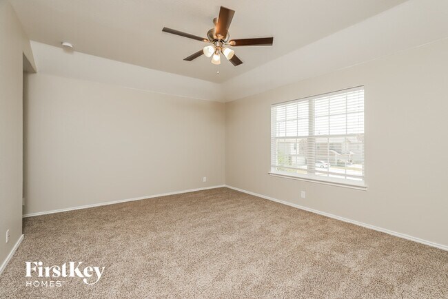 Building Photo - 10254 Metz Vly