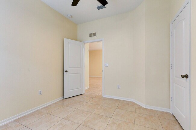 Building Photo - 19332 Everton Pl