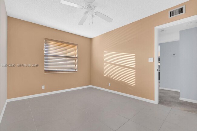Building Photo - 3050 NW 42nd Ave