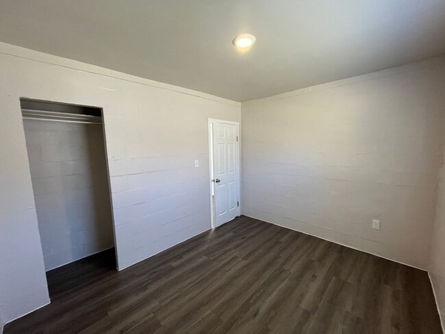 Building Photo - 1339 Winnifred St