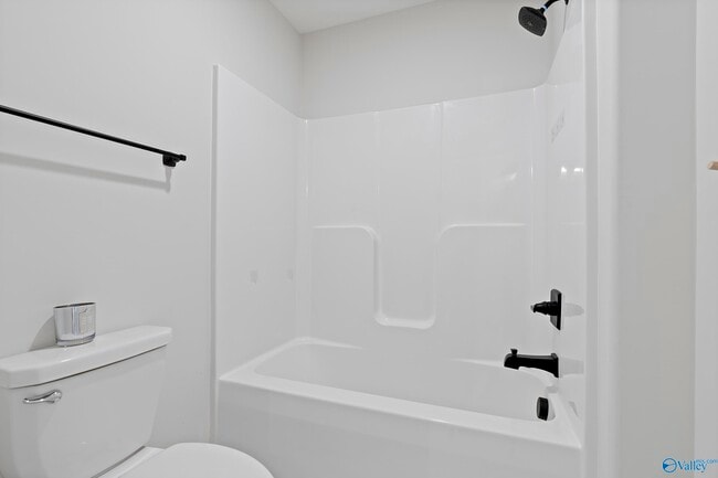 Building Photo - 6605 Waxwood Dr