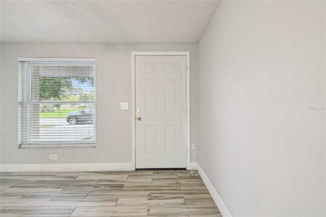 Building Photo - 3679 Sugarcreek Dr