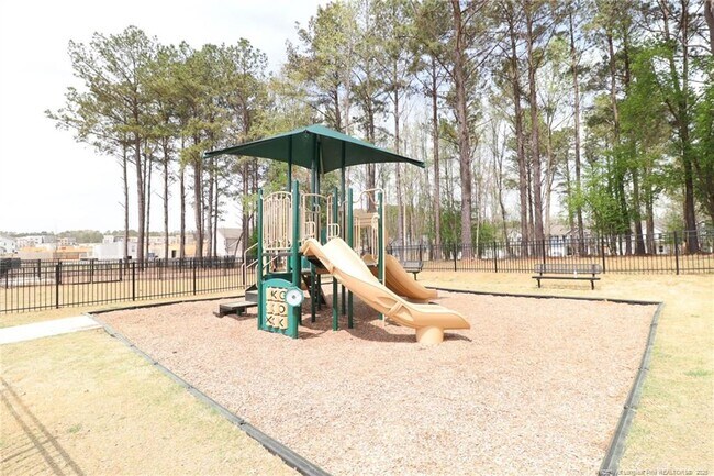 Building Photo - 740 Denburn Pl