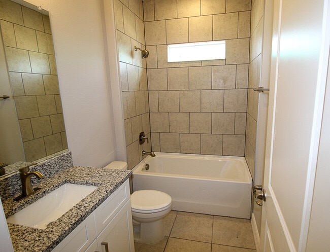 Building Photo - 25377 Doredo Dr