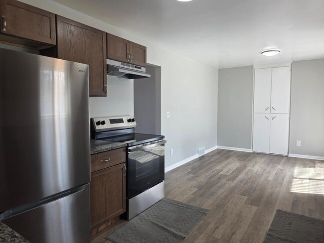 Building Photo - 1962 Mary Catherine St