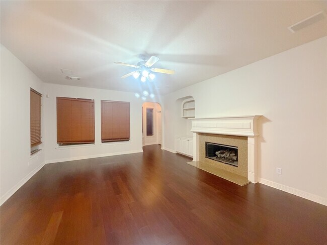 Building Photo - 5714 Brennan Ridge Ln