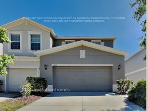 Building Photo - 10667 Lake Montauk Dr