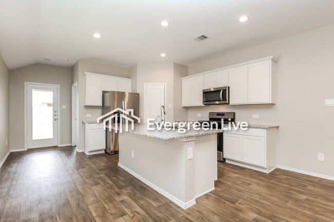 Building Photo - 9913 Gln Brk Ln