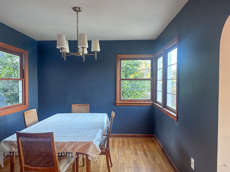 Building Photo - 5816 Reid Dr NW