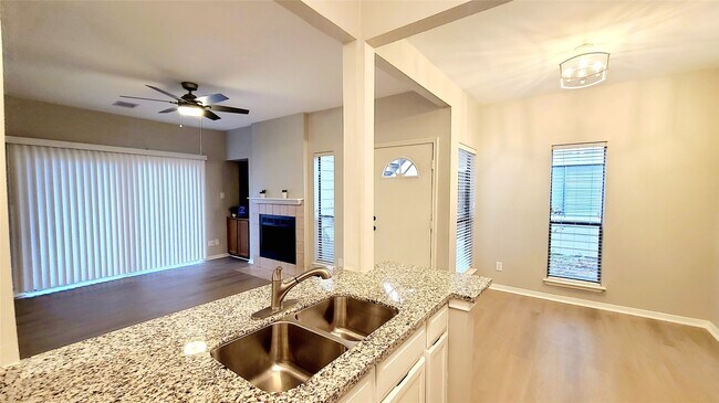 Building Photo - 3500 Tangle Brush Dr