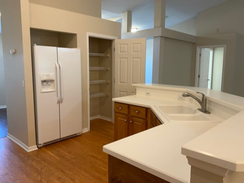 Building Photo - 209 Stellar Ct