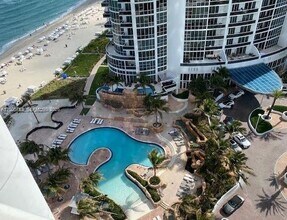 Building Photo - 18201 Collins Ave