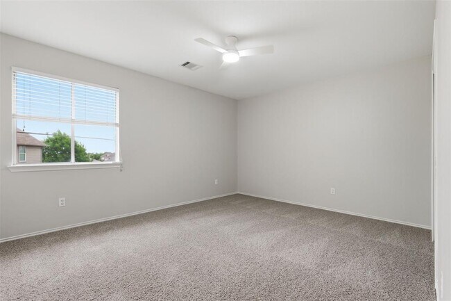 Building Photo - 3901 Whitey Ford Way