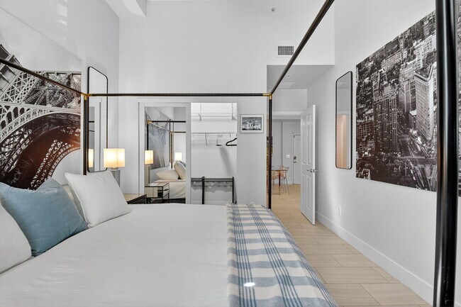 Building Photo - 600 S Dixie Hwy