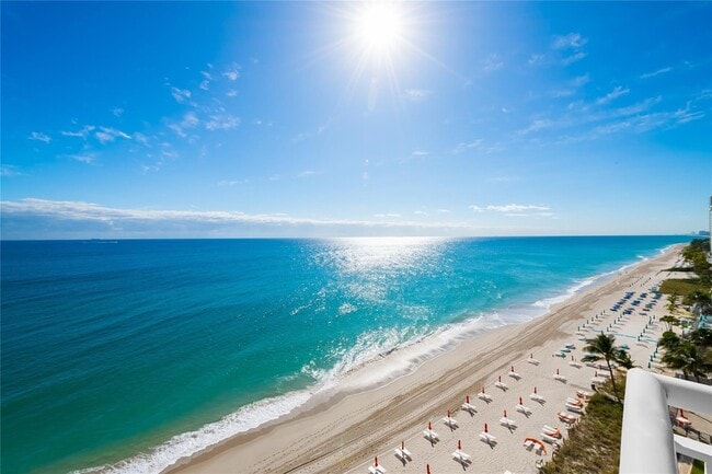 Building Photo - 3850 Galt Ocean Dr