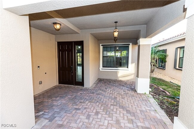 Building Photo - 11660 Meadowrun Cir