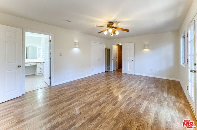 Building Photo - 3124 Veteran Ave