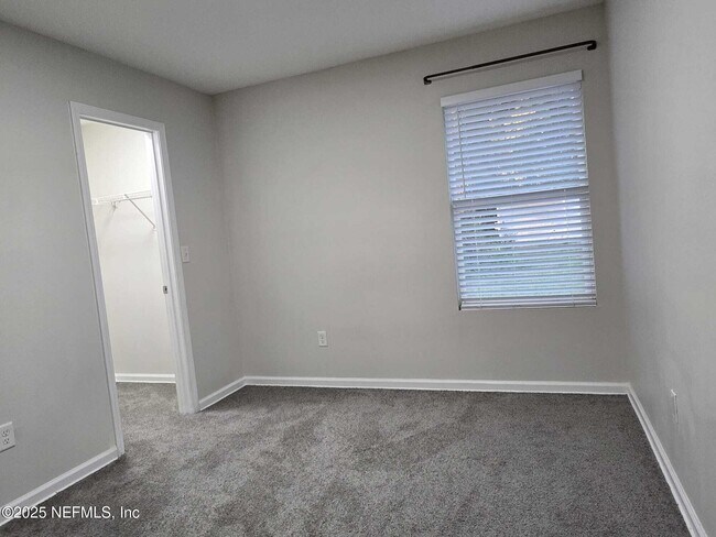 Building Photo - 9124 Adams Ave