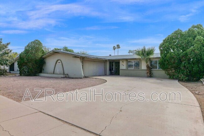 Building Photo - 1891 E Dunbar Dr