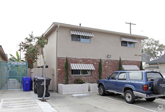 Building Photo - 4325-4331 Louisiana St