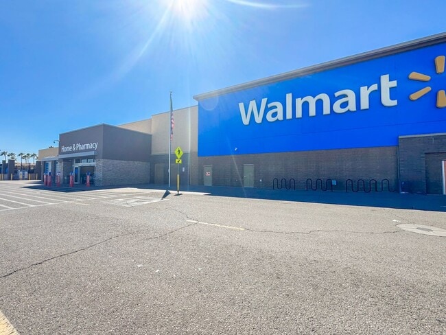 Building Photo - 5Bed/2Bath Home at 35th Ave/Cactus! Ready for Immediate Move-In! -- NO HOA!