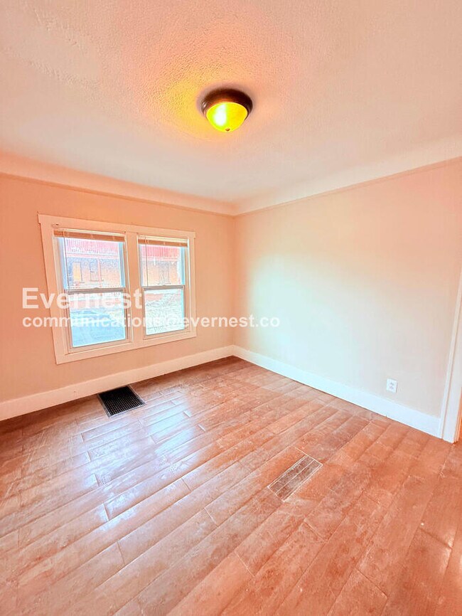 Building Photo - 12019 Stoepel St