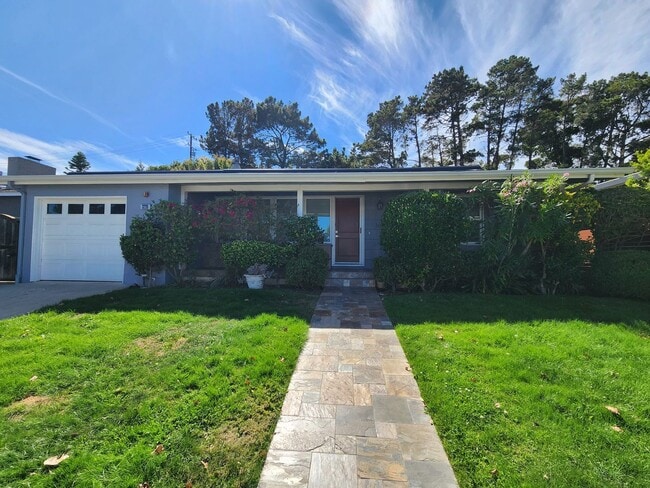 Building Photo - 3220 Del Monte St