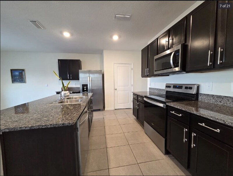 Building Photo - 5977 Briar Rose Wy