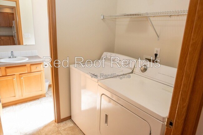 Building Photo - 14807 36th Ave Ct E